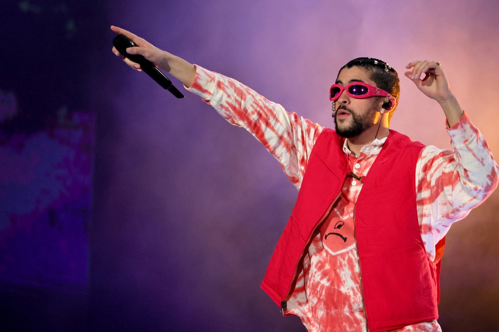En redes sociales, los premios Grammy confirmaron los números musicales de Bad Bunny, Lizzo y Sam Smith.