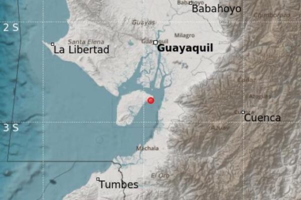Sismo Ecuador 6.5 al menos 5 muertos