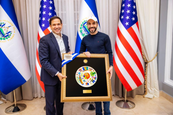 "El Salvador sigue siendo un importante aliado estratégico en Centroamérica", afirmó el senador de Florida, Marco Rubio.