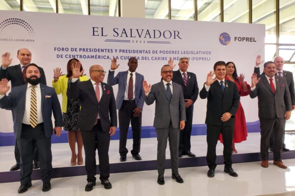 Reunion fropel el salvador