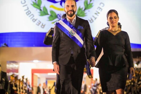 El Presidente de la República y la primera Dama