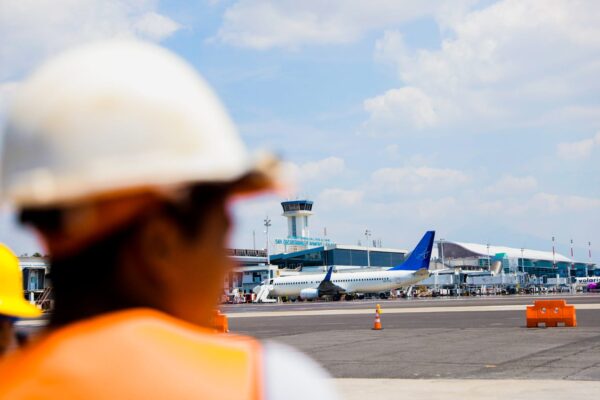 modernización de la plataforma de carga y pasajeros del Aeropuerto