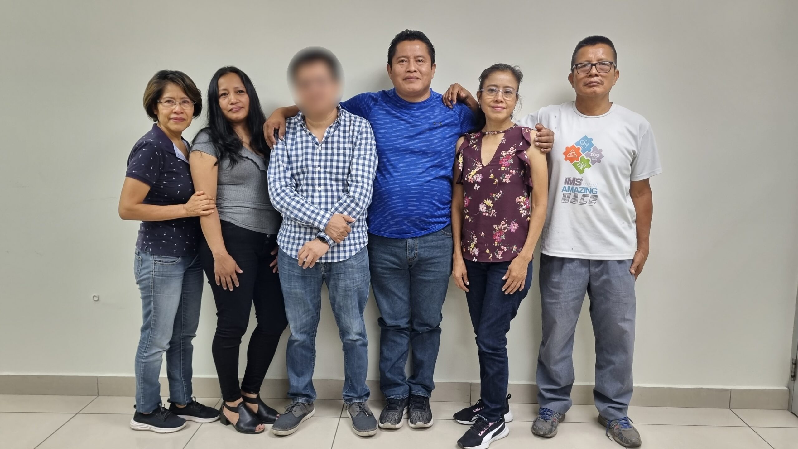 Familia separada durante el conflicto se reencuentra