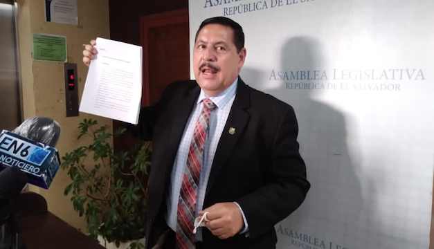 Exdiputado de ARENA ahora en el PCN