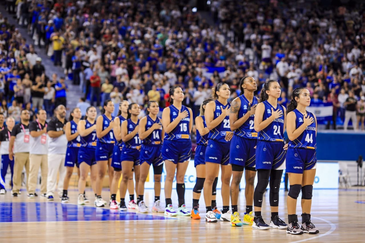 Salvadoreñas se coronan como campeonas del baloncesto centroamericano