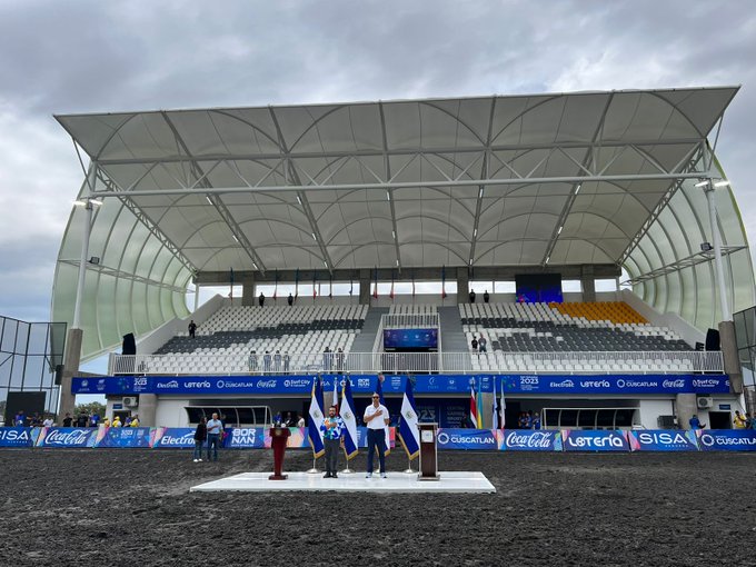 Inauguran estadio de Fútbol Playa, El Salvador está listo para albergar