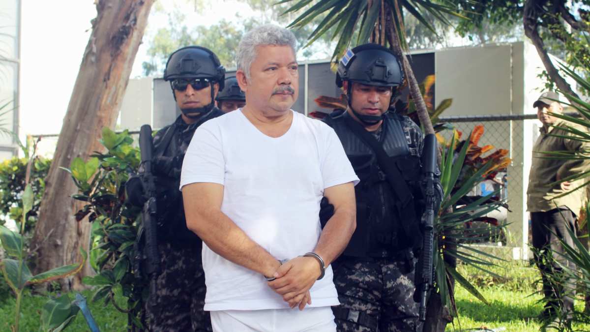 Instalan audiencia inicial contra el expresidente de BANDESAL