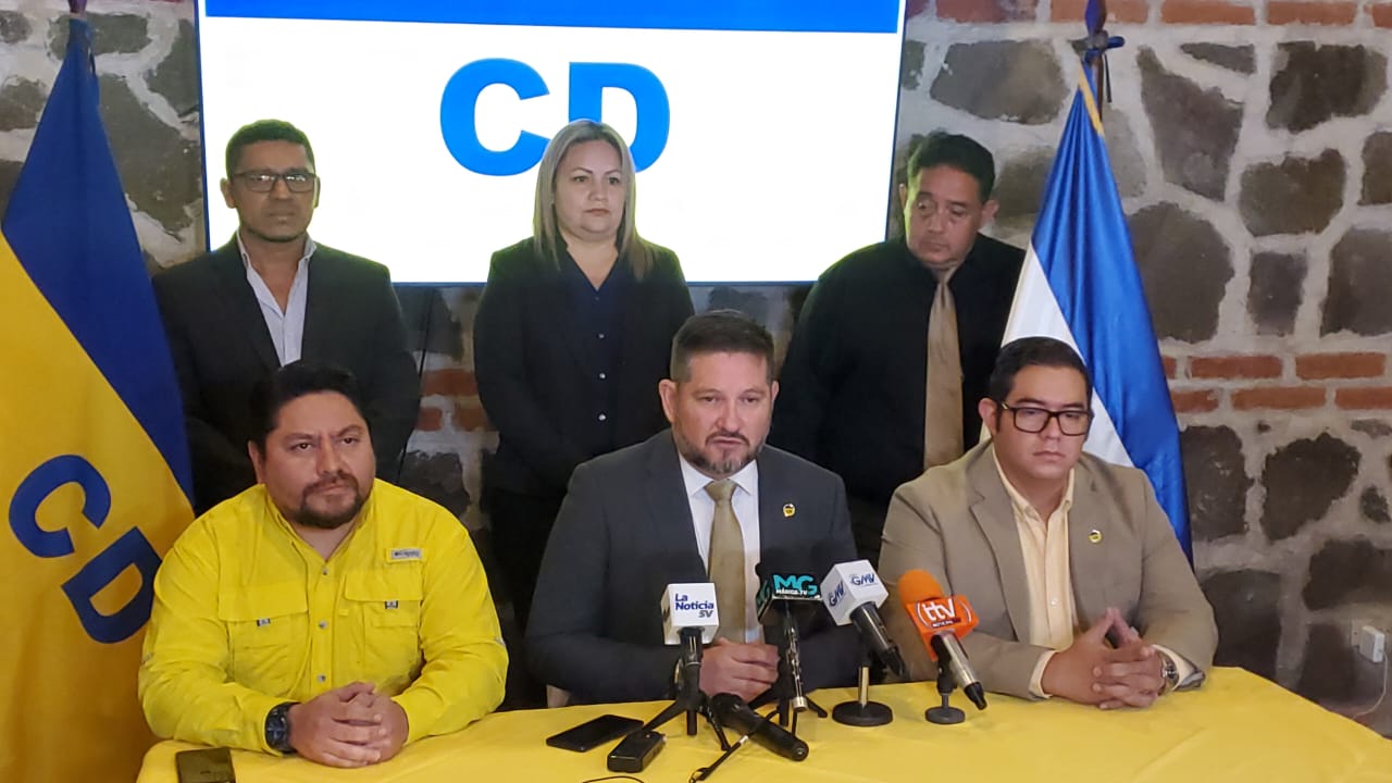 El secretario Milián reafirmó el apoyo del partido para con el presidente Bukele, la cual se ha sostenido desde que era alcalde en Nuevo Cuscatlán.