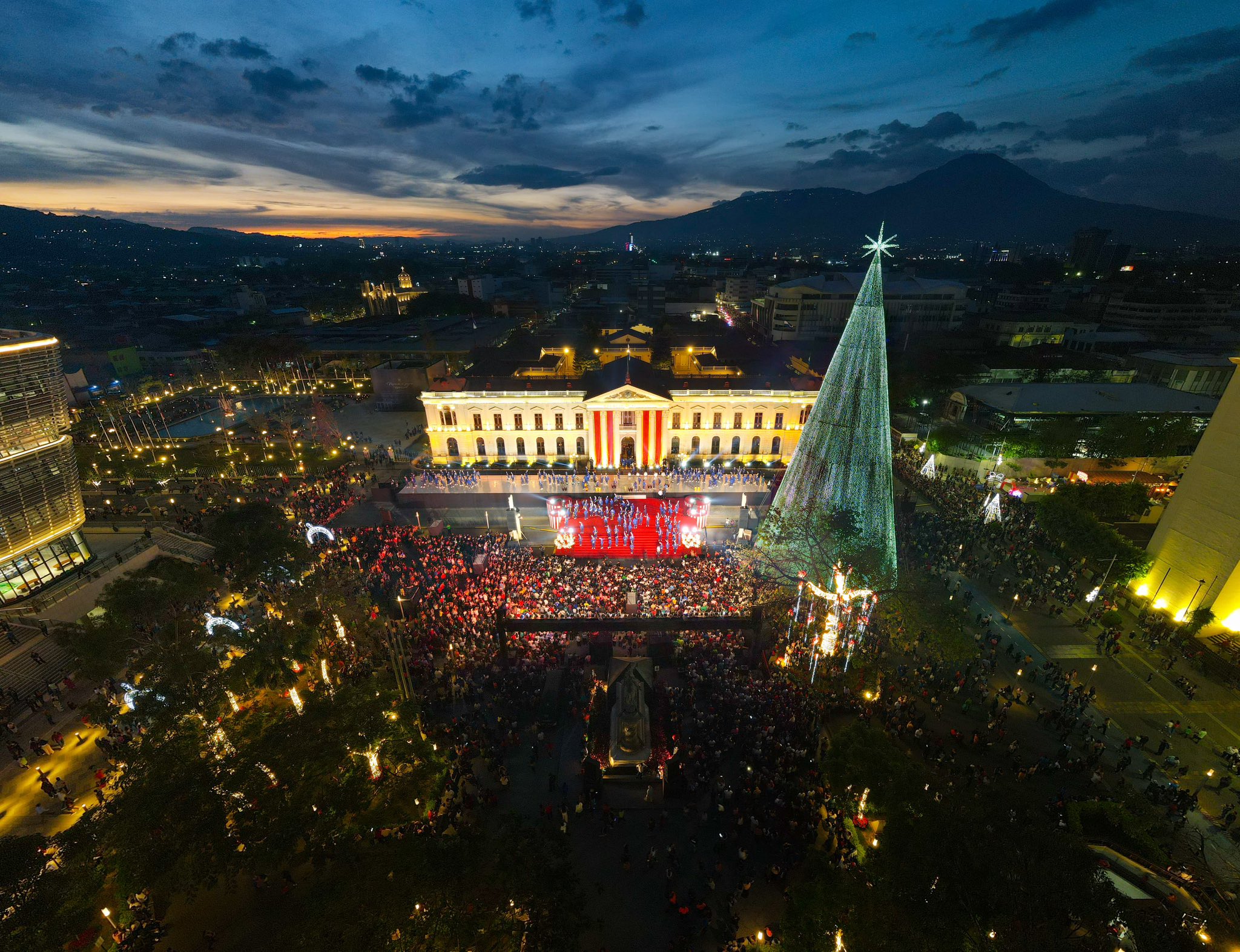 Destacan la Villa Navideña del Centro Histórico como una de las ...