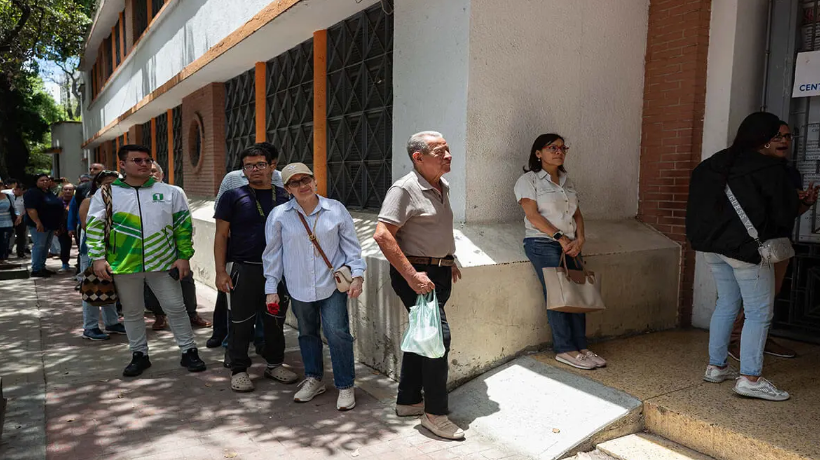 Abren los centros de voto en Venezuela para las elecciones regionales y ...