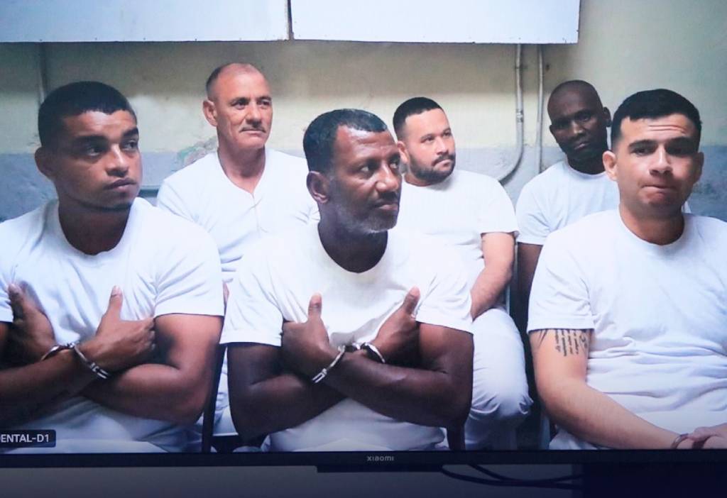 Condenan a seis extranjeros a 12 años por tráfico de cocaína - La ...