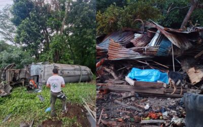 Mujer de la tercera edad muere tras impacto de camión cisterna contra su vivienda