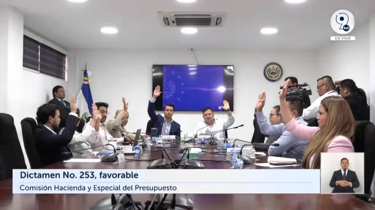 Diputados avala incorporar $137 mil a Educación para el Programa Beca Bicentenario