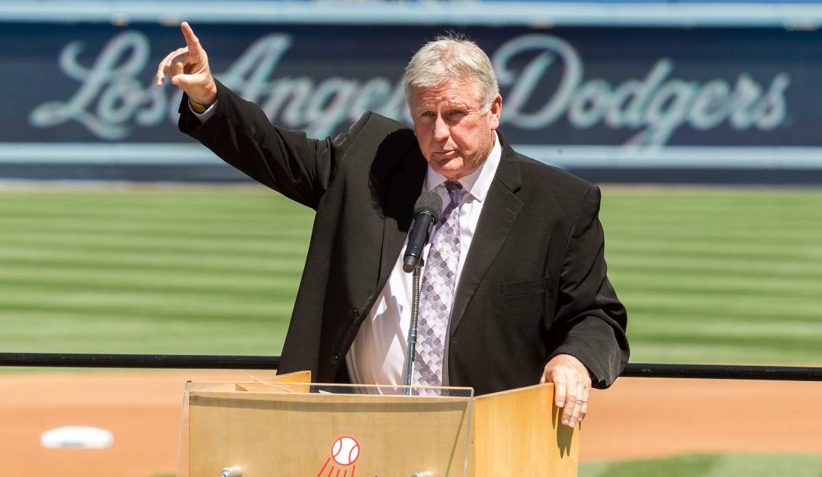 Muere Tommy John, figura de Dodgers y Yankees, a los 83 años