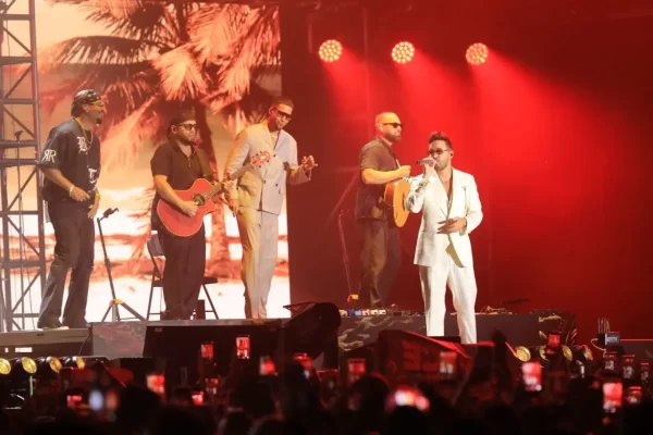 Prince Royce destaca estos momentos tras su concierto junto a Romeo Santos en San Salvador