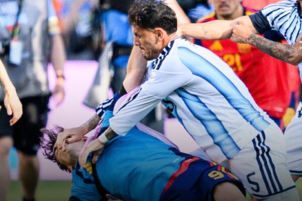 FIFA sanciona con hasta 10 partidos a jugadores argentinos y multa a la AFA con $321,000 por incidentes en la final del Mundial 2026