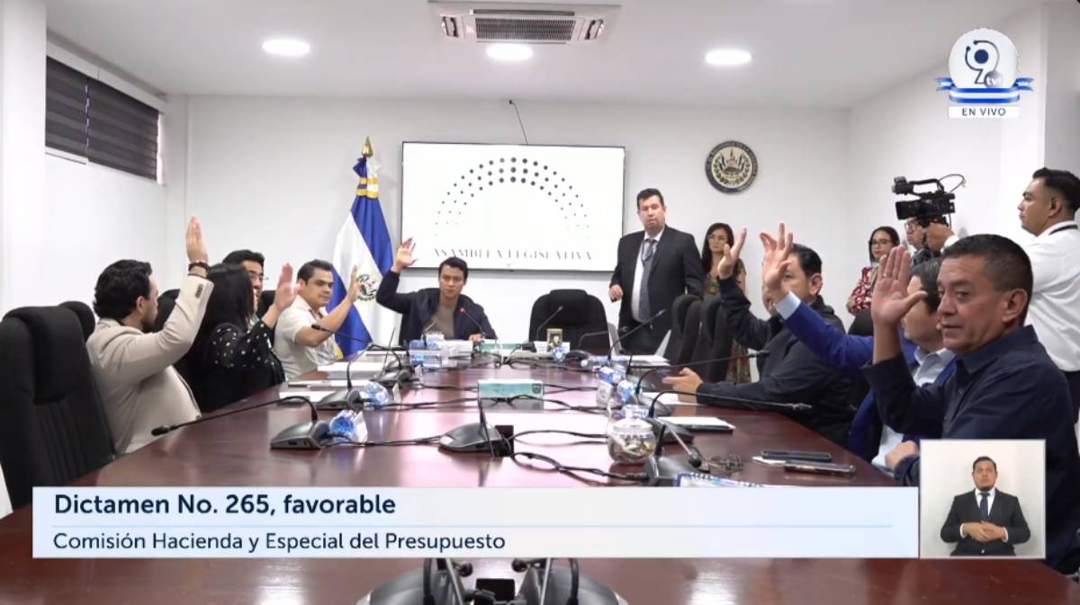 Avalan más de $11 millones para reforzar reconstrucción de mercados de San Miguel y Santa Ana