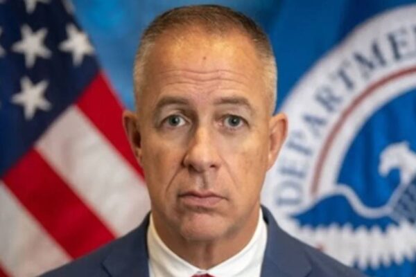 Casa Blanca retira nominación de Lance Schroyer para dirigir ICE