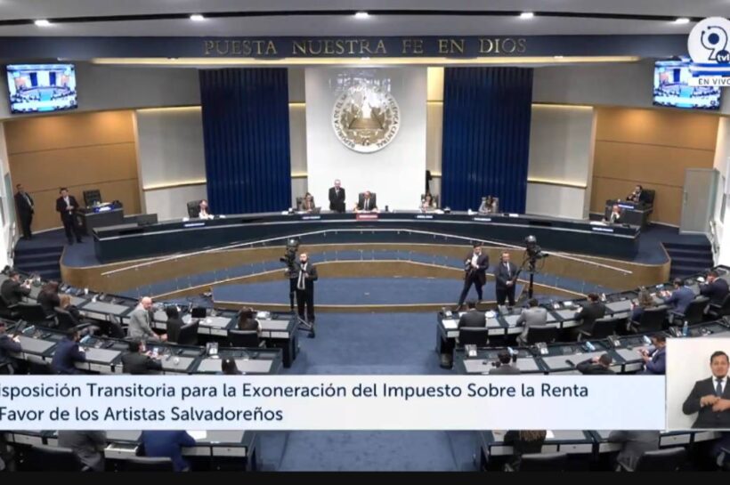 Diputados aprueban exonerar del Impuesto sobre la Renta a artistas