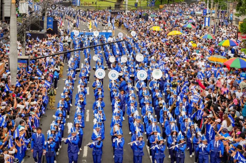 El Salvador celebra 205 años de Independencia con 270 actos y más de 160.000 estudiantes