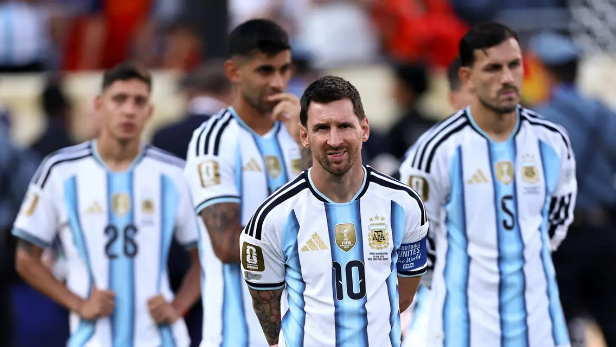 El presidente de la FIFA asegura que Messi "ha redefinido" el fútbol