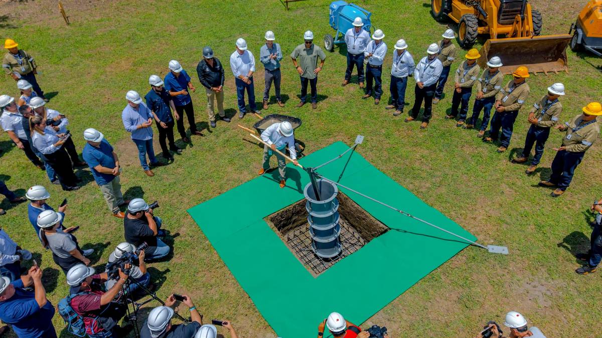 Etesal coloca primera piedra de línea de transmisión San Miguel-Morazán