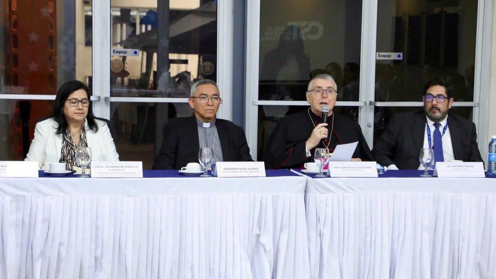 Iglesia católica participa en estudio sobre la modernización del tiempo de trabajo