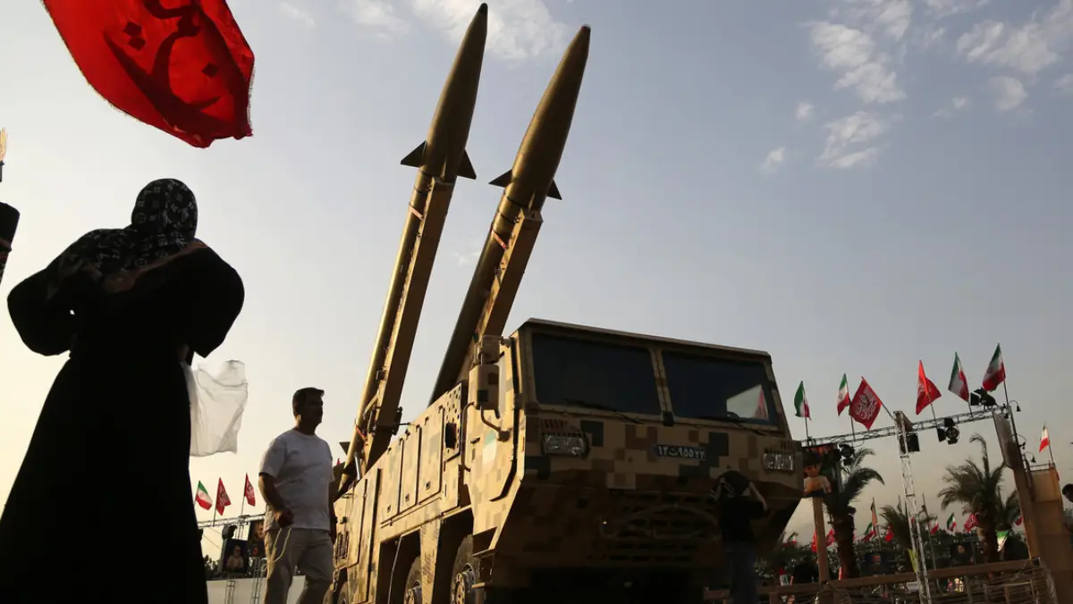 Irán lanza ataques contra objetivos de Estados Unidos en Kuwait