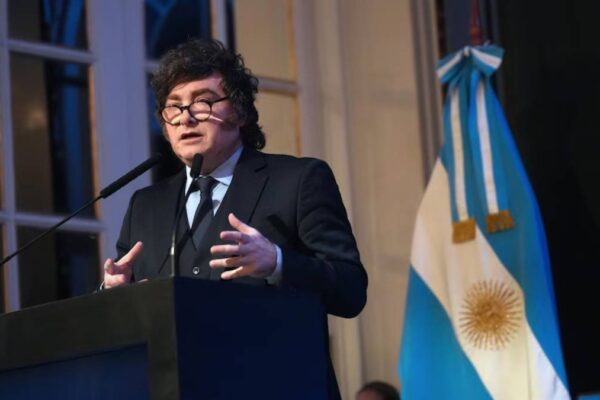 Milei endurece el control sobre petroleras que operen en las Malvinas