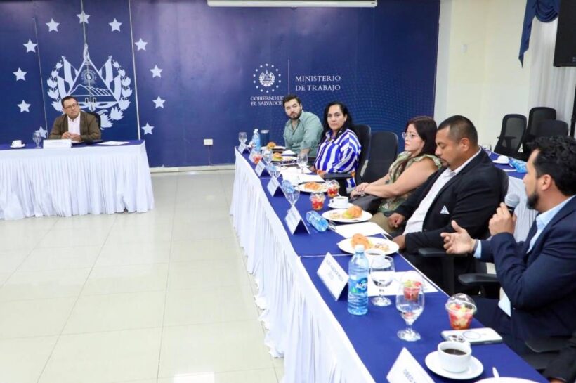 Pequeña empresa plantea cambios al transporte junto con modernización del tiempo del trabajo