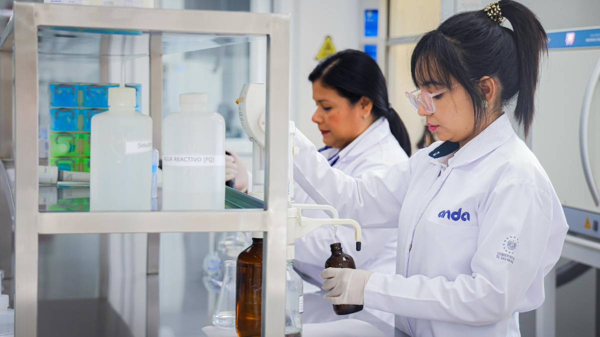 ANDA inaugura laboratorio de calidad del agua para la zona oriental